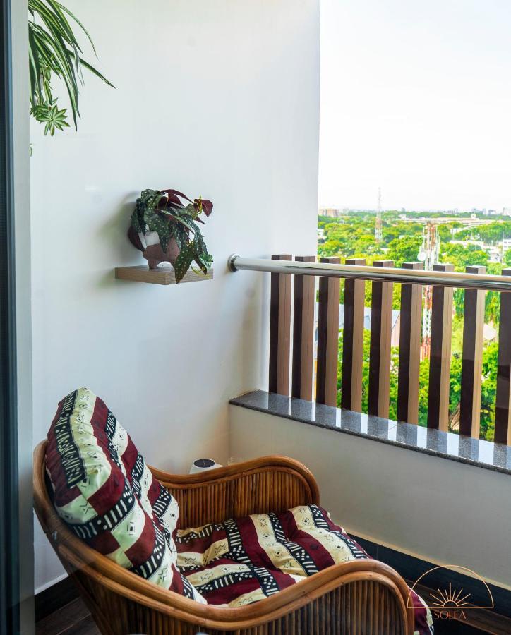 Solea 1 Bedroom Apartment - Central, Comfortable, Cozy, Balcony, Pool, Gym Аккра Екстер'єр фото