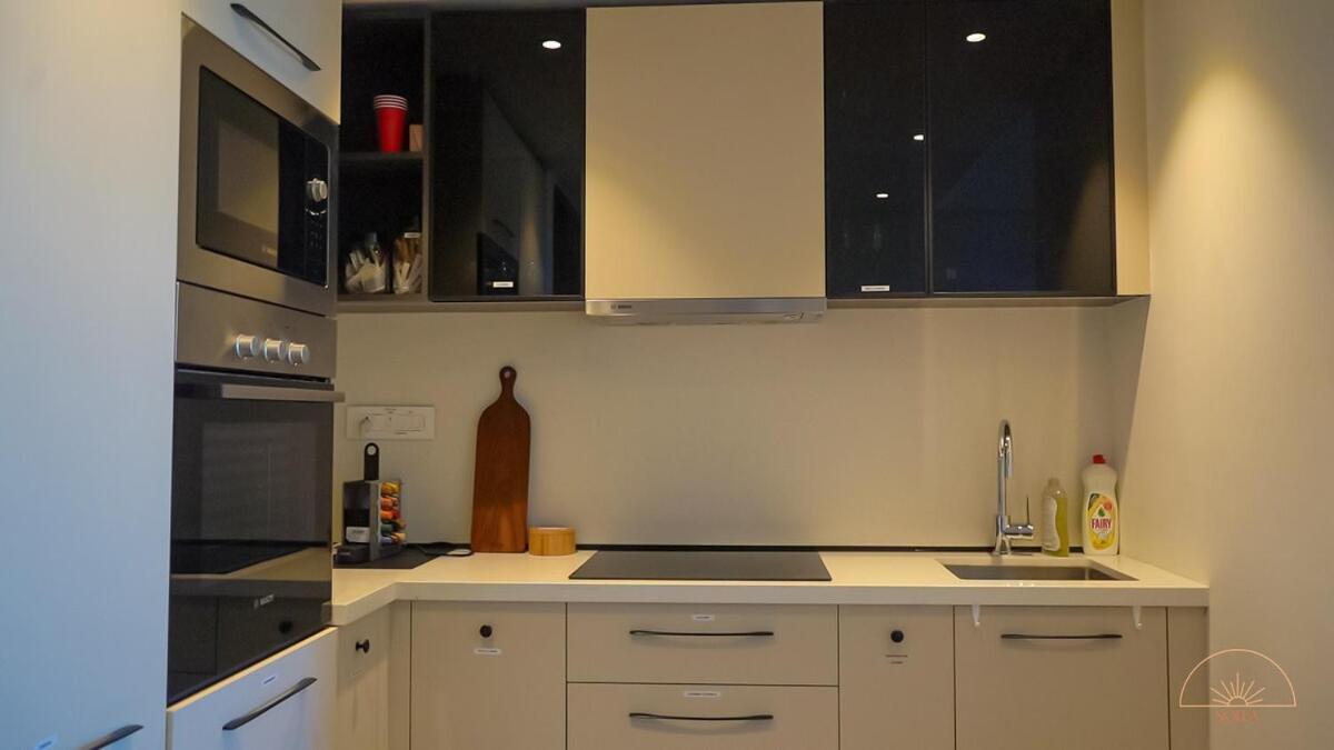 Solea 1 Bedroom Apartment - Central, Comfortable, Cozy, Balcony, Pool, Gym Аккра Екстер'єр фото